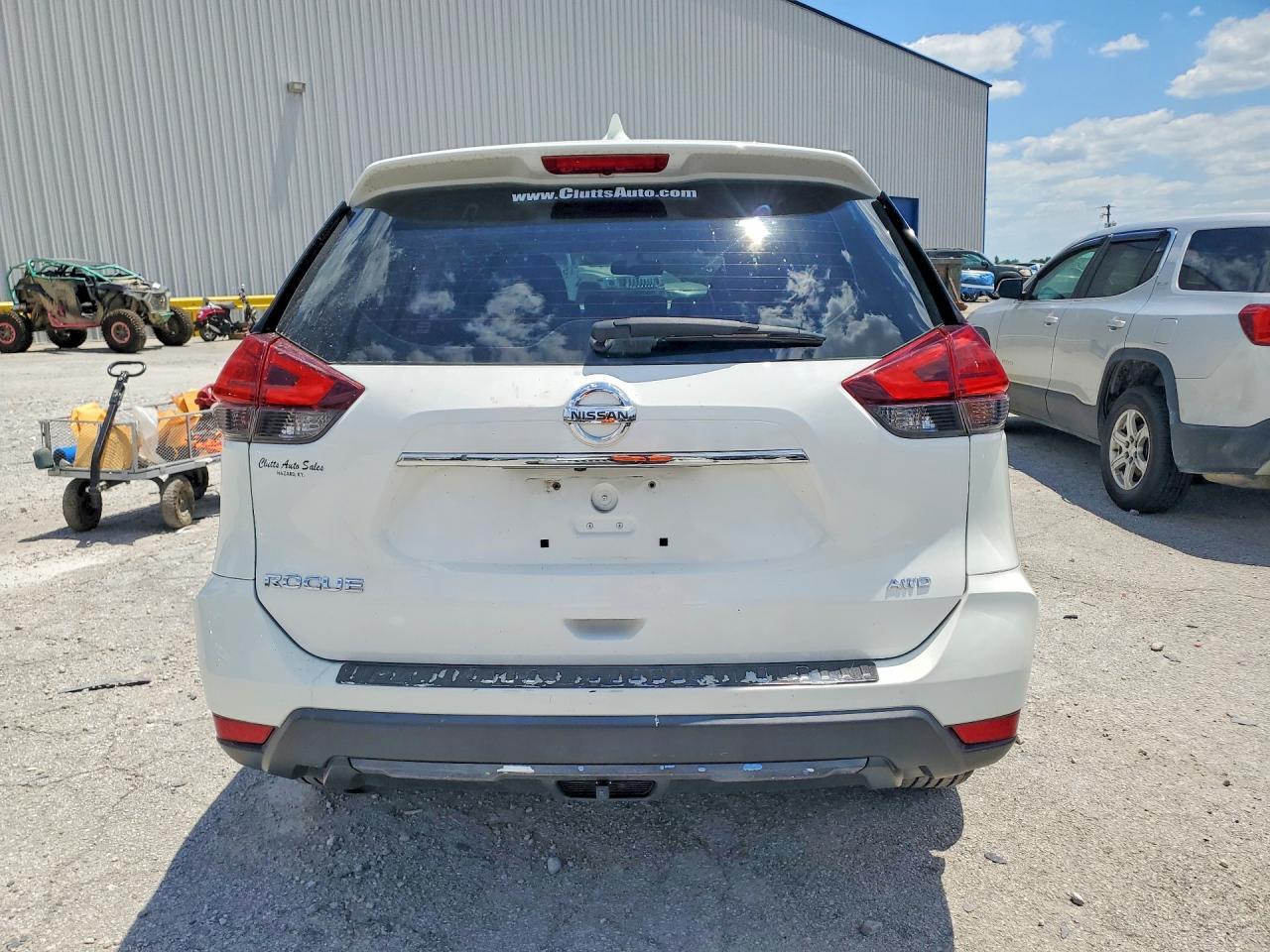 2017 Nissan Rogue S - Фото 6