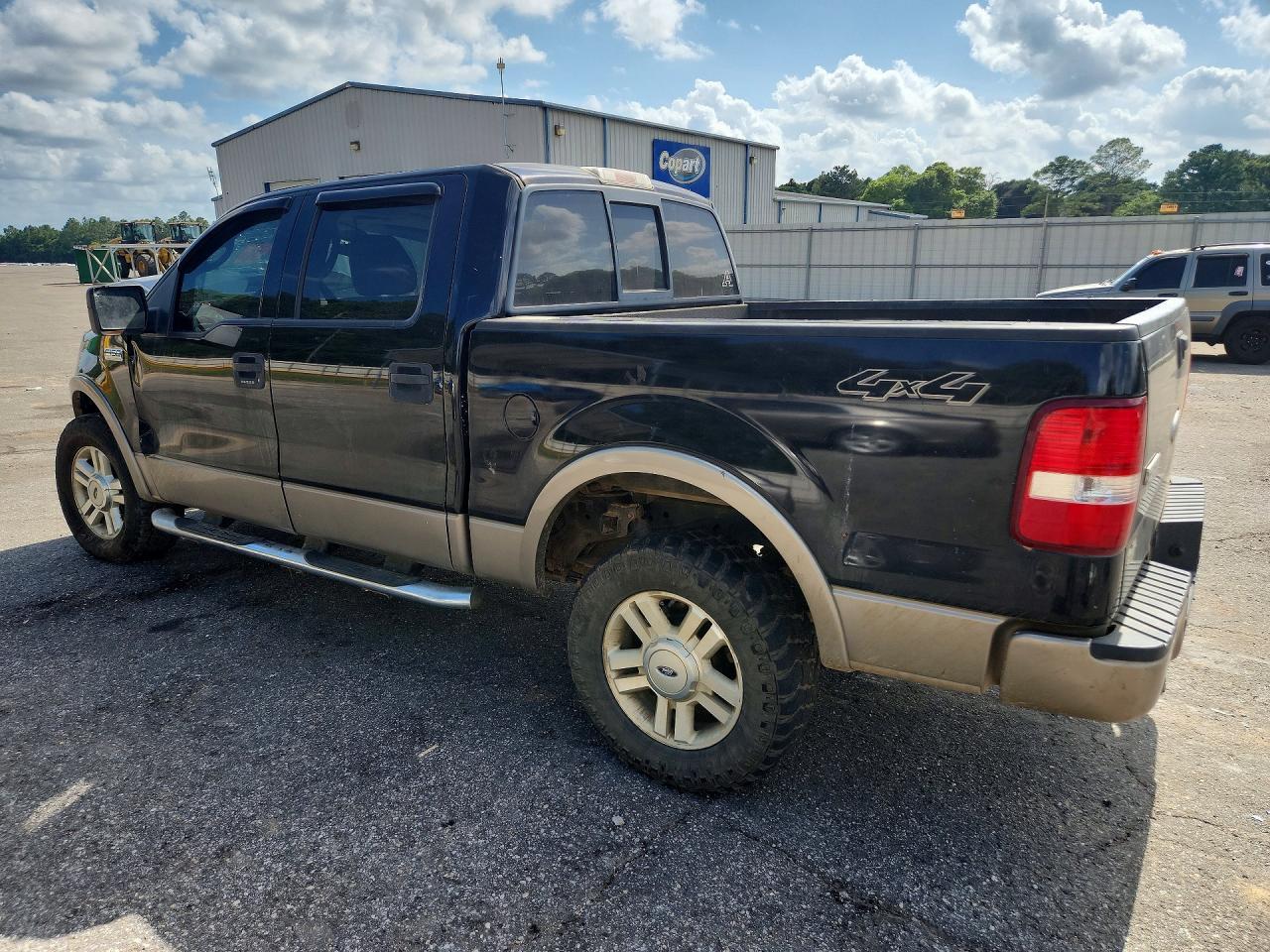 2004 Ford F150 Supercrew - Image 2