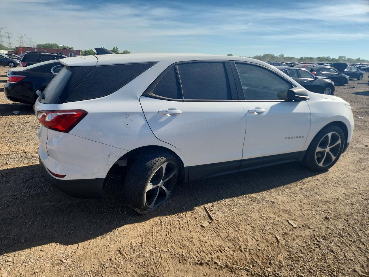 2019 Chevrolet Equinox Ls - Фото 3