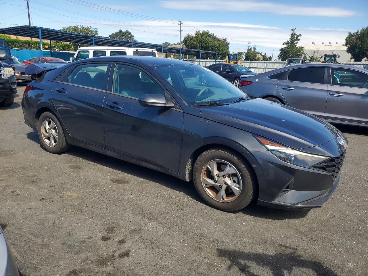 2021 Hyundai Elantra Se - Фото 4