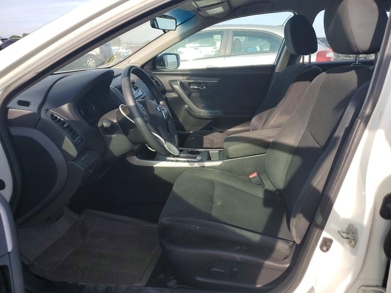 2015 Nissan Altima 2.5 S - Image 7