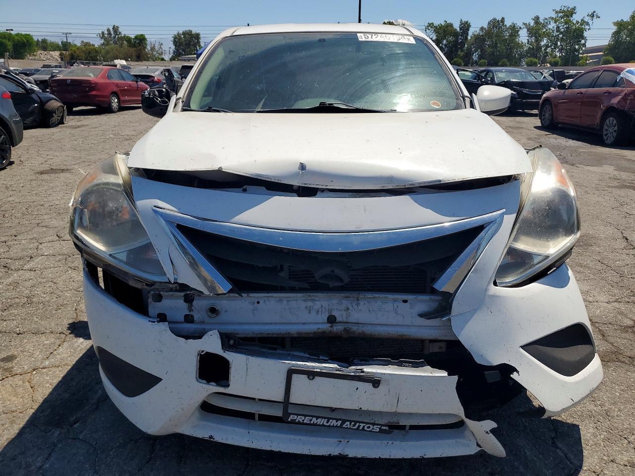 2019 Nissan Versa S Plus - Фото 5