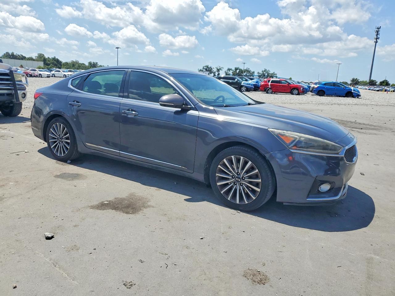 2017 Kia Cadenza Premium - Фото 4