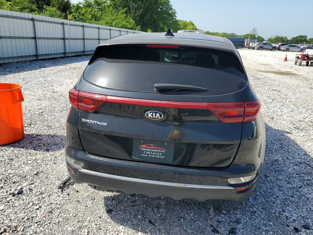 2020 Kia Sportage Lx - Image 6