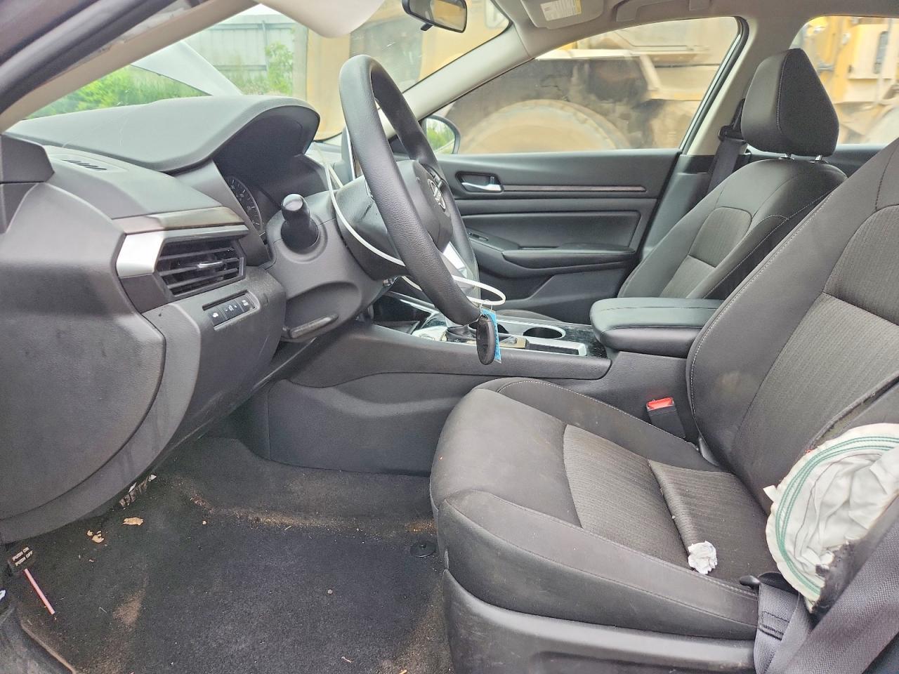 2024 Nissan Altima Sv - Image 7