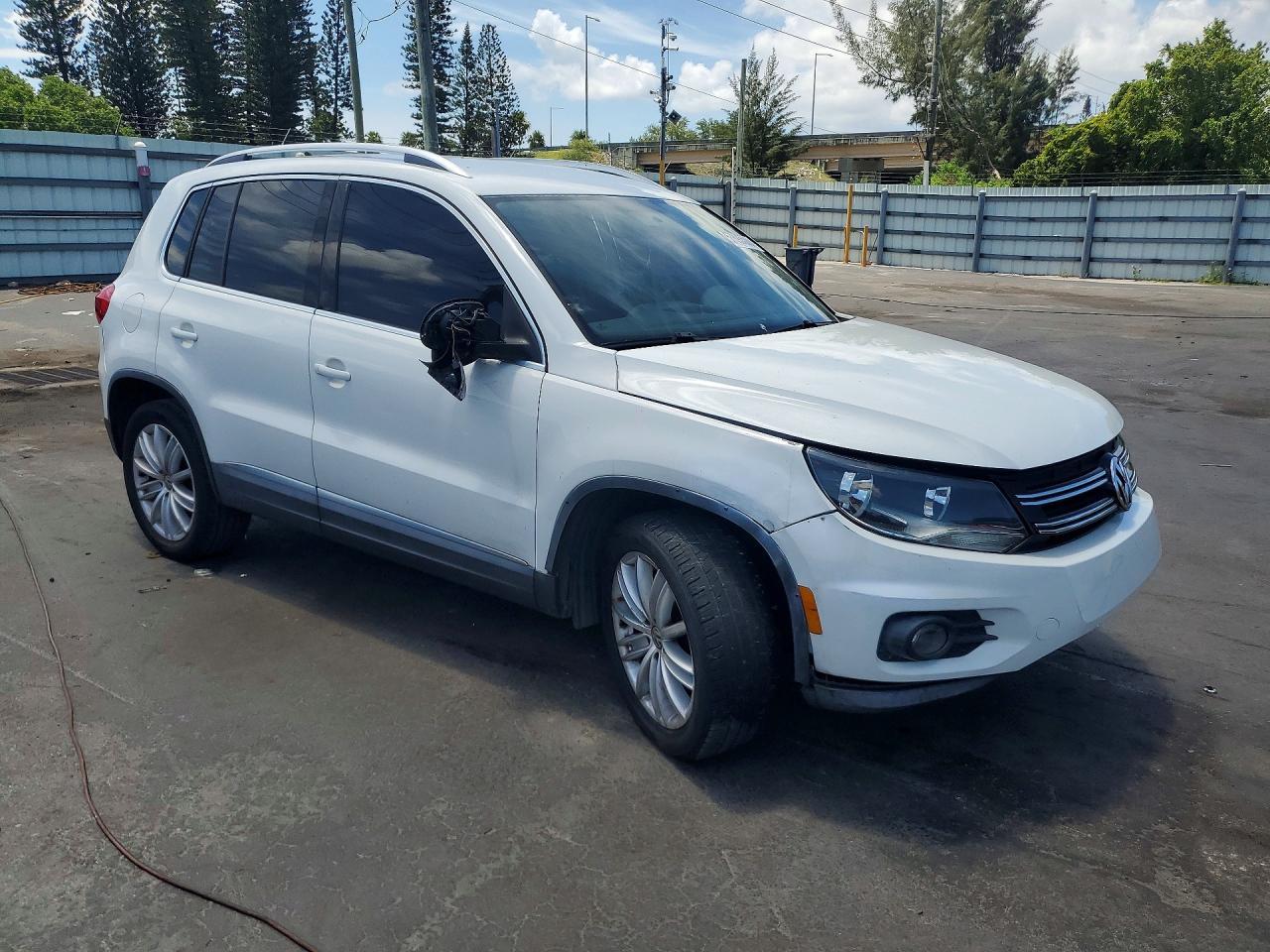 2013 Volkswagen Tiguan S - Фото 4
