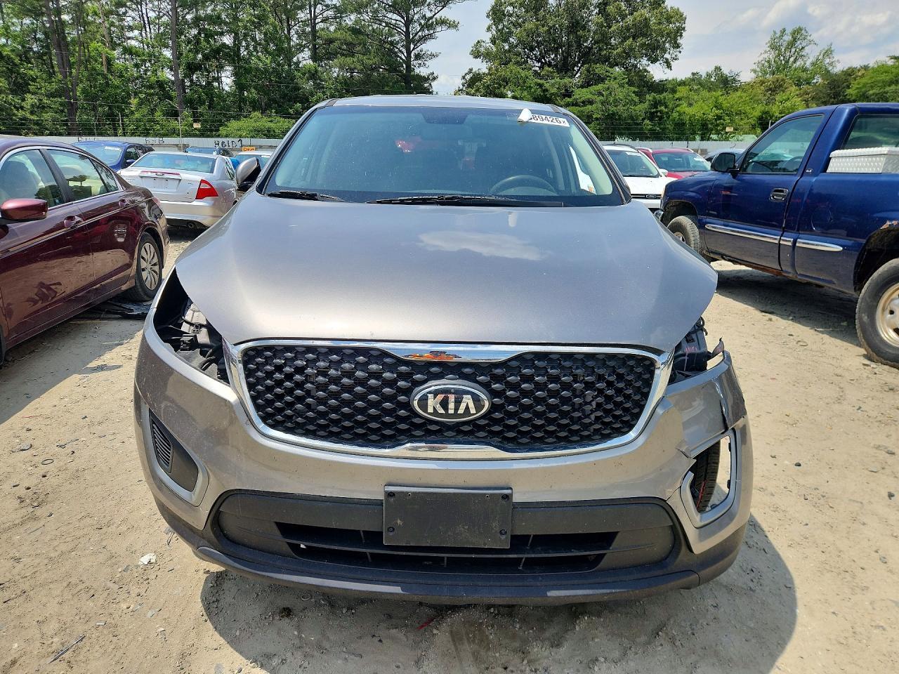 2016 Kia Sorento L - Image 5
