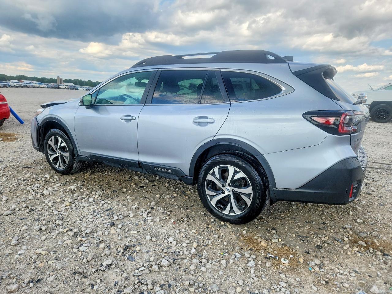 2022 Subaru Outback Limited - Фото 2
