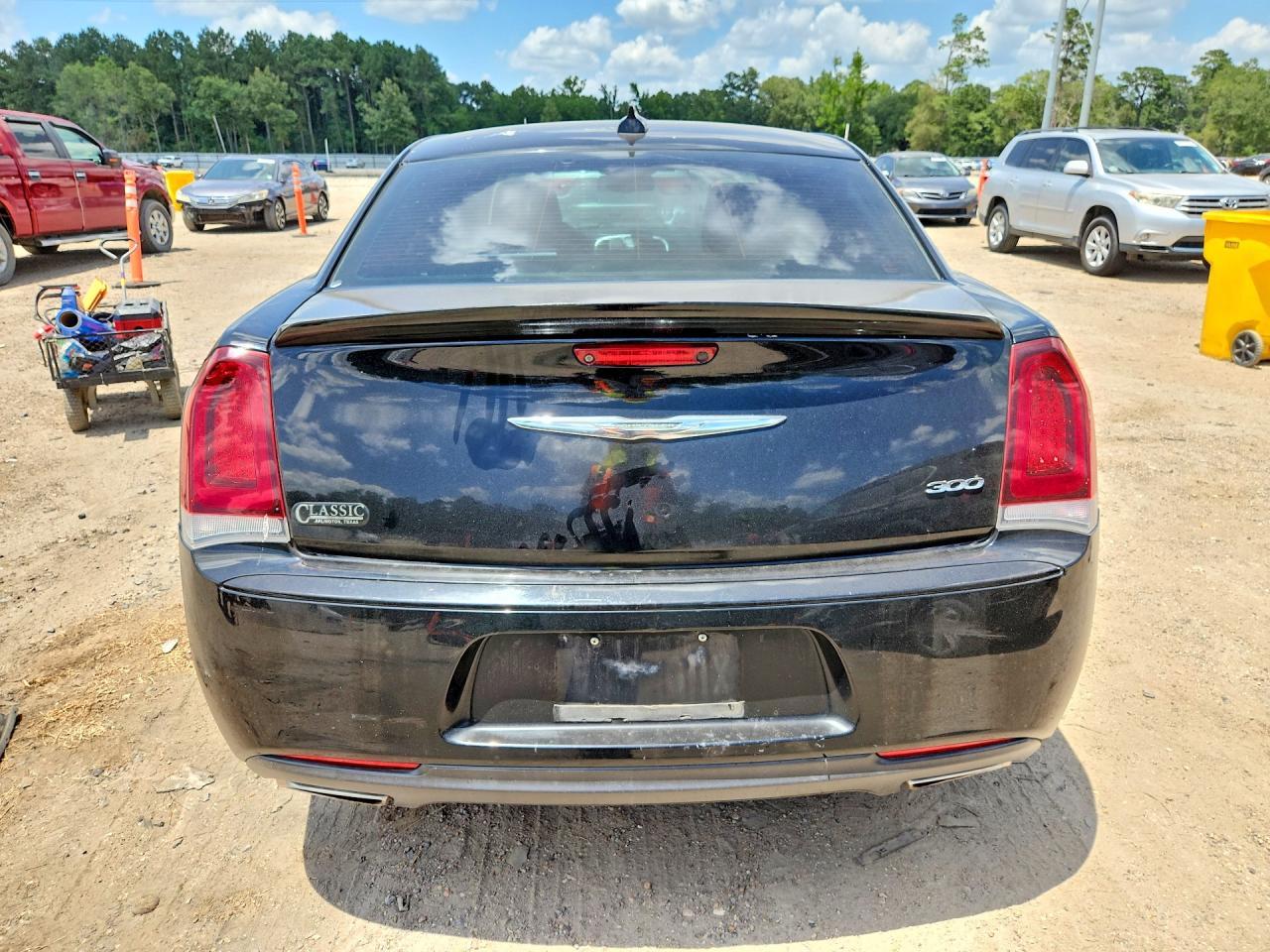 2019 Chrysler 300 Touring - Фото 6