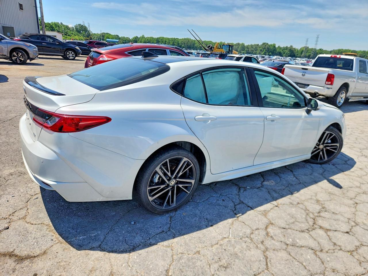 2025 Toyota Camry Xse - Фото 3