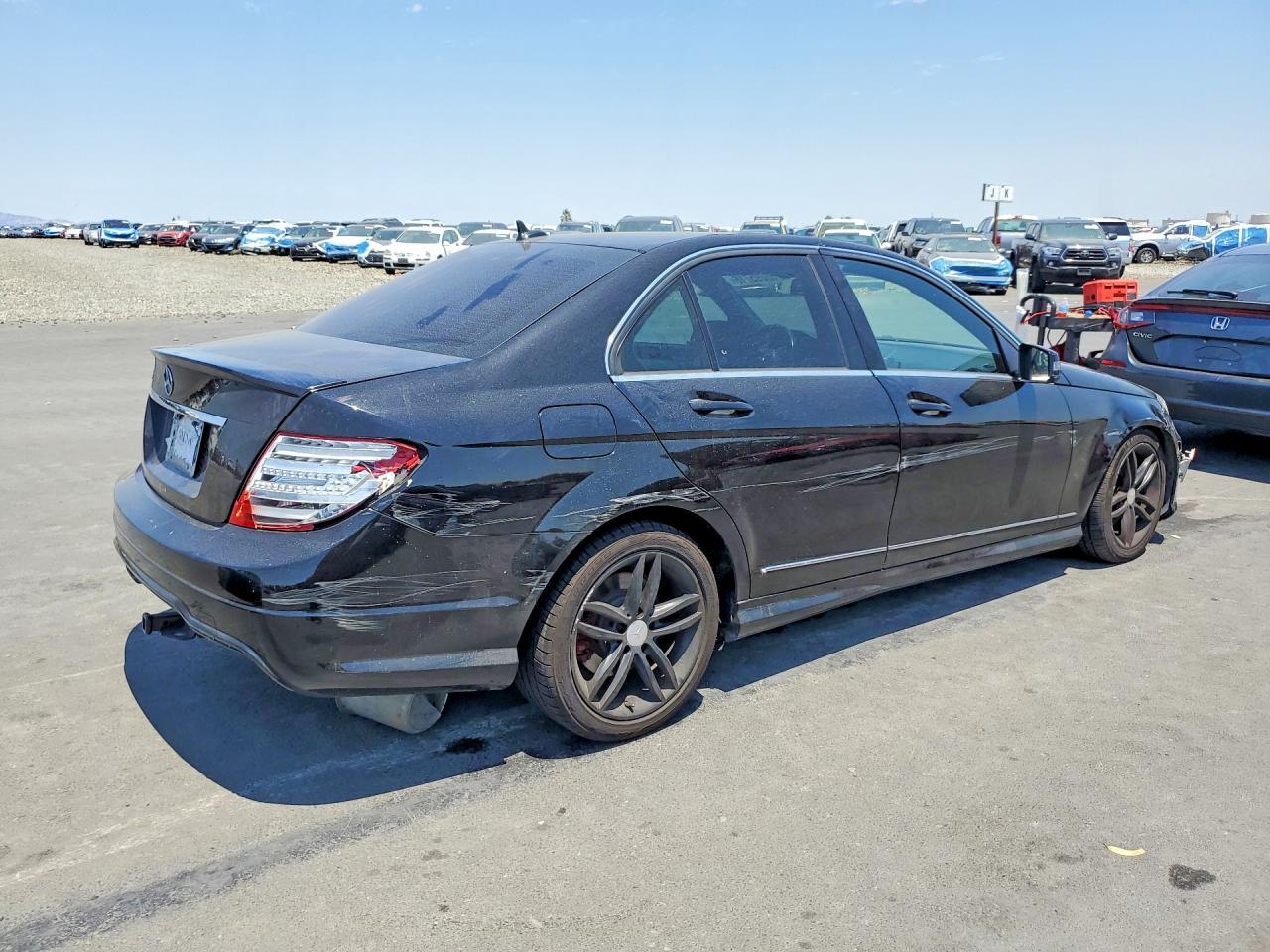 2013 Mercedes-Benz C 250 - Image 3
