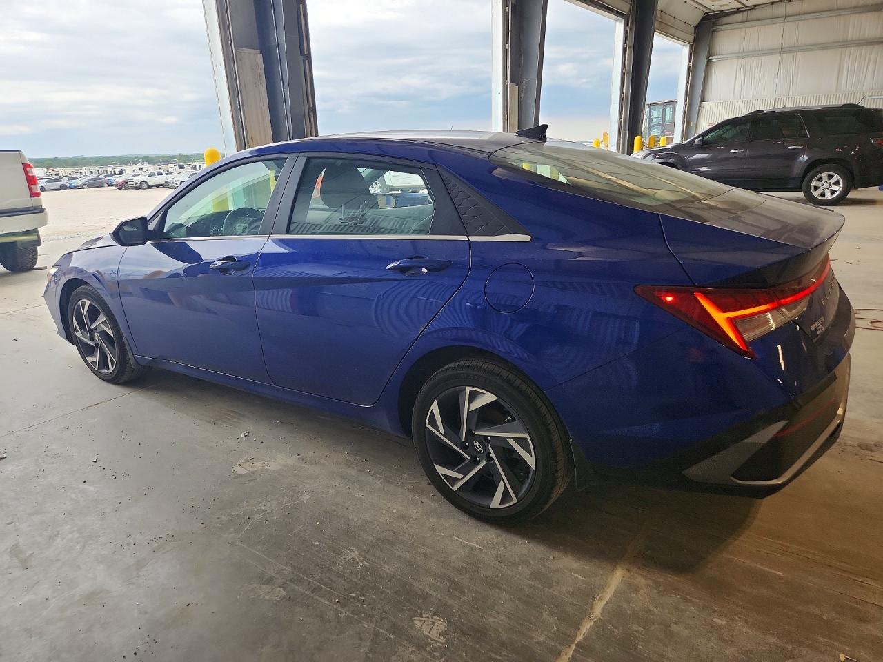2024 Hyundai Elantra Sel - Фото 2
