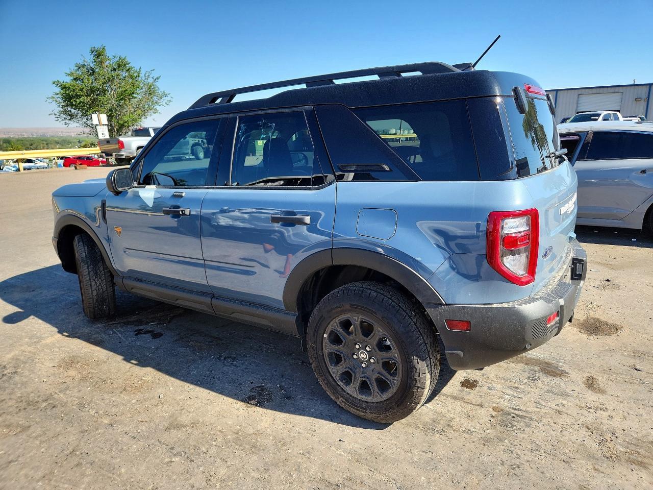 2025 Ford Bronco Sport Badlands - Image 2