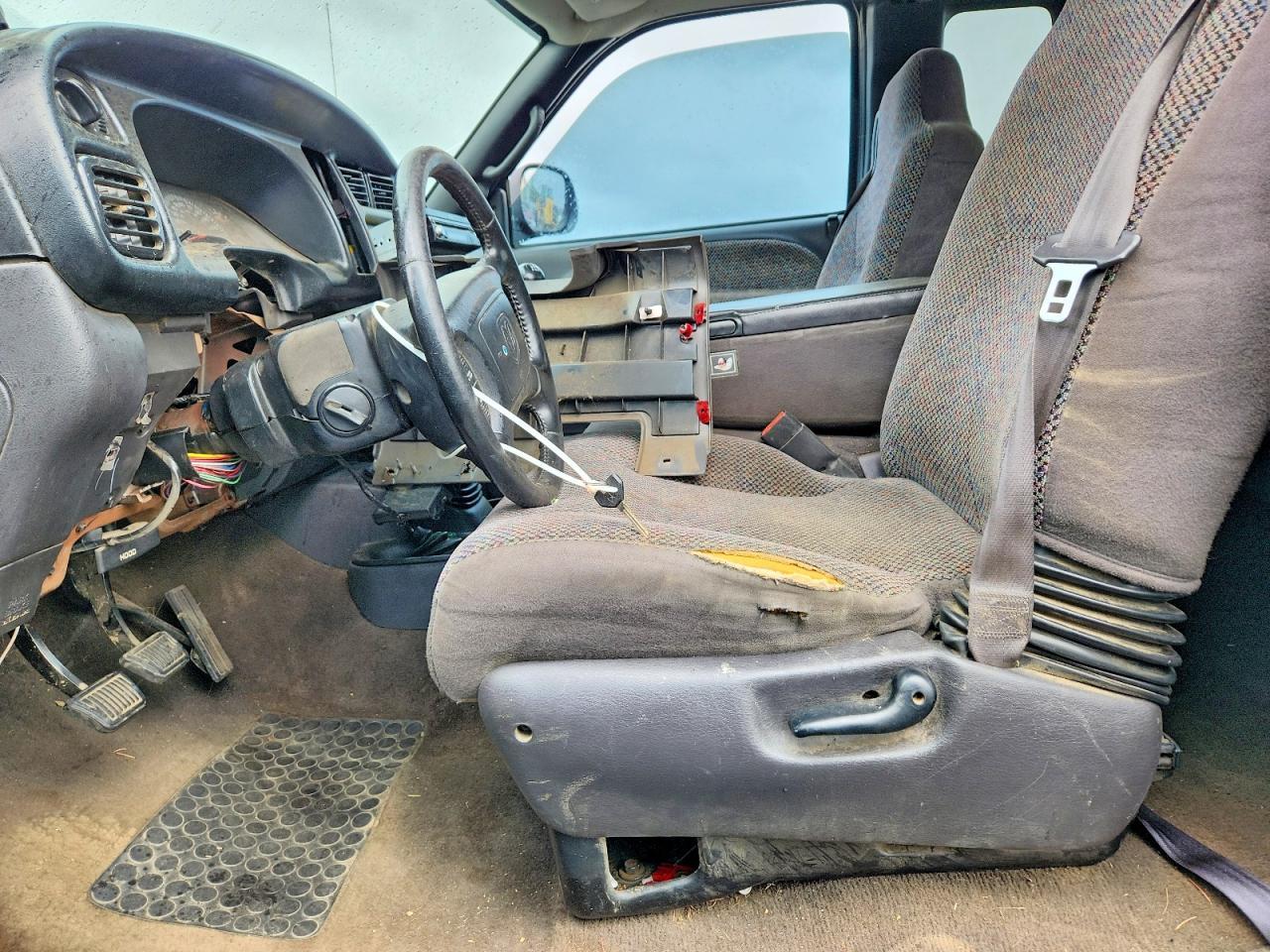 2002 Dodge Ram 2500 - Фото 7