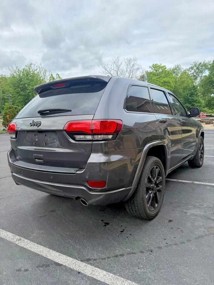 2018 Jeep Grand Cherokee Laredo - Фото 3