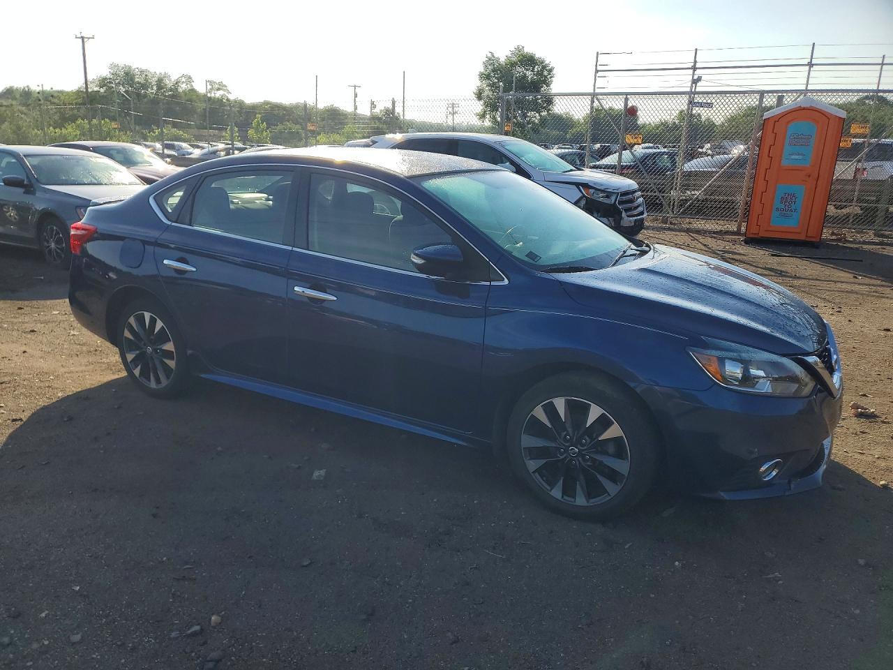 2017 Nissan Sentra Sr - Фото 4