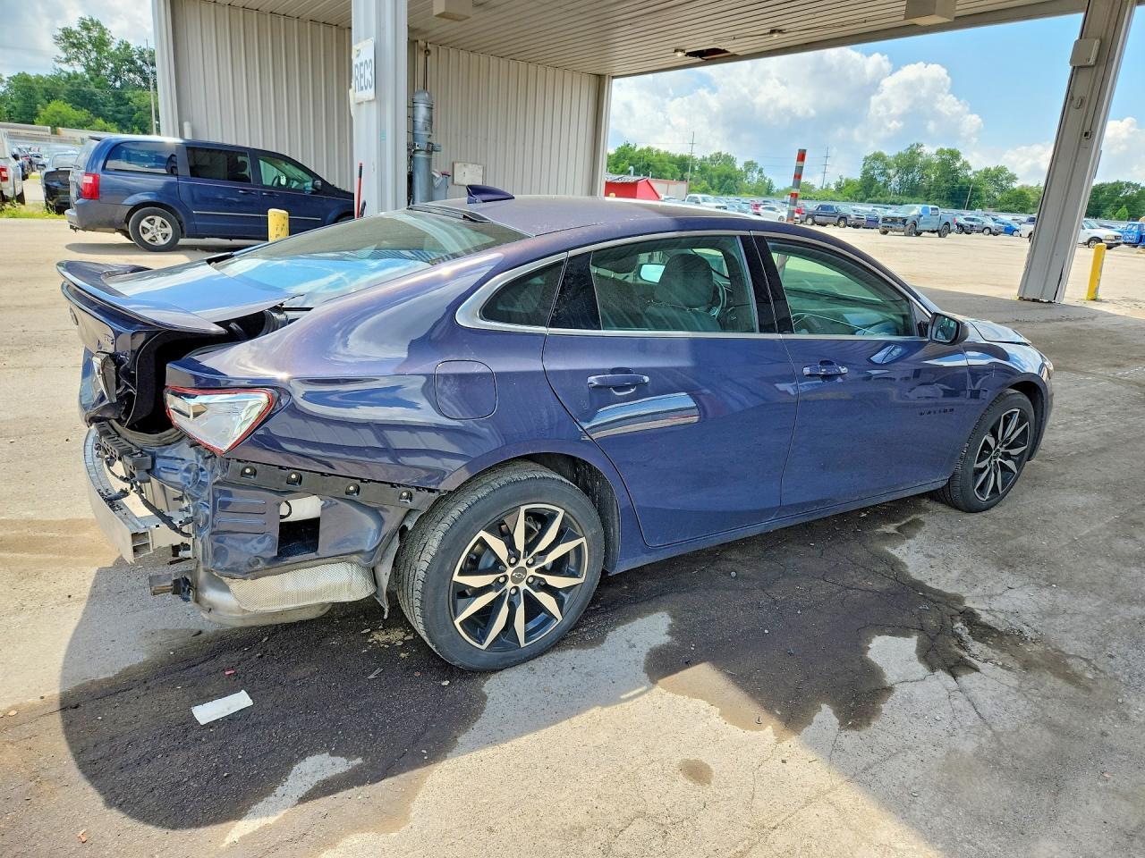 2025 Chevrolet Malibu Rs - Фото 3