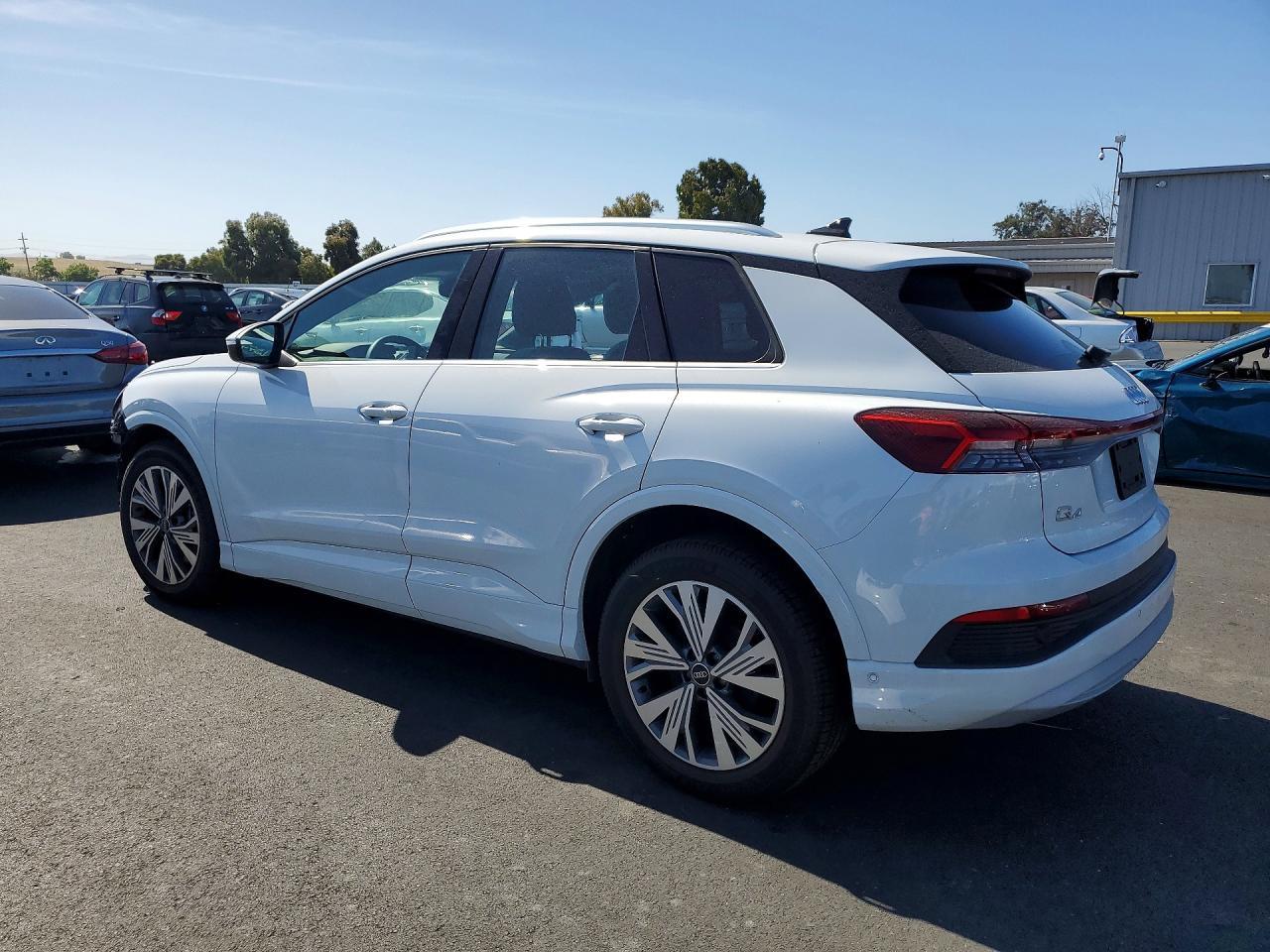2023 Audi Q4 E-Tron Premium Plus - Фото 2