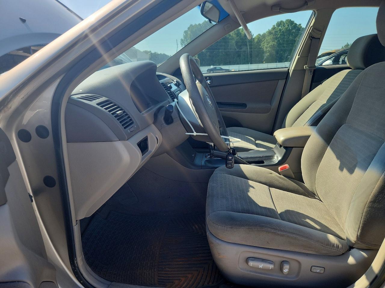 2005 Toyota Camry Le - Фото 7