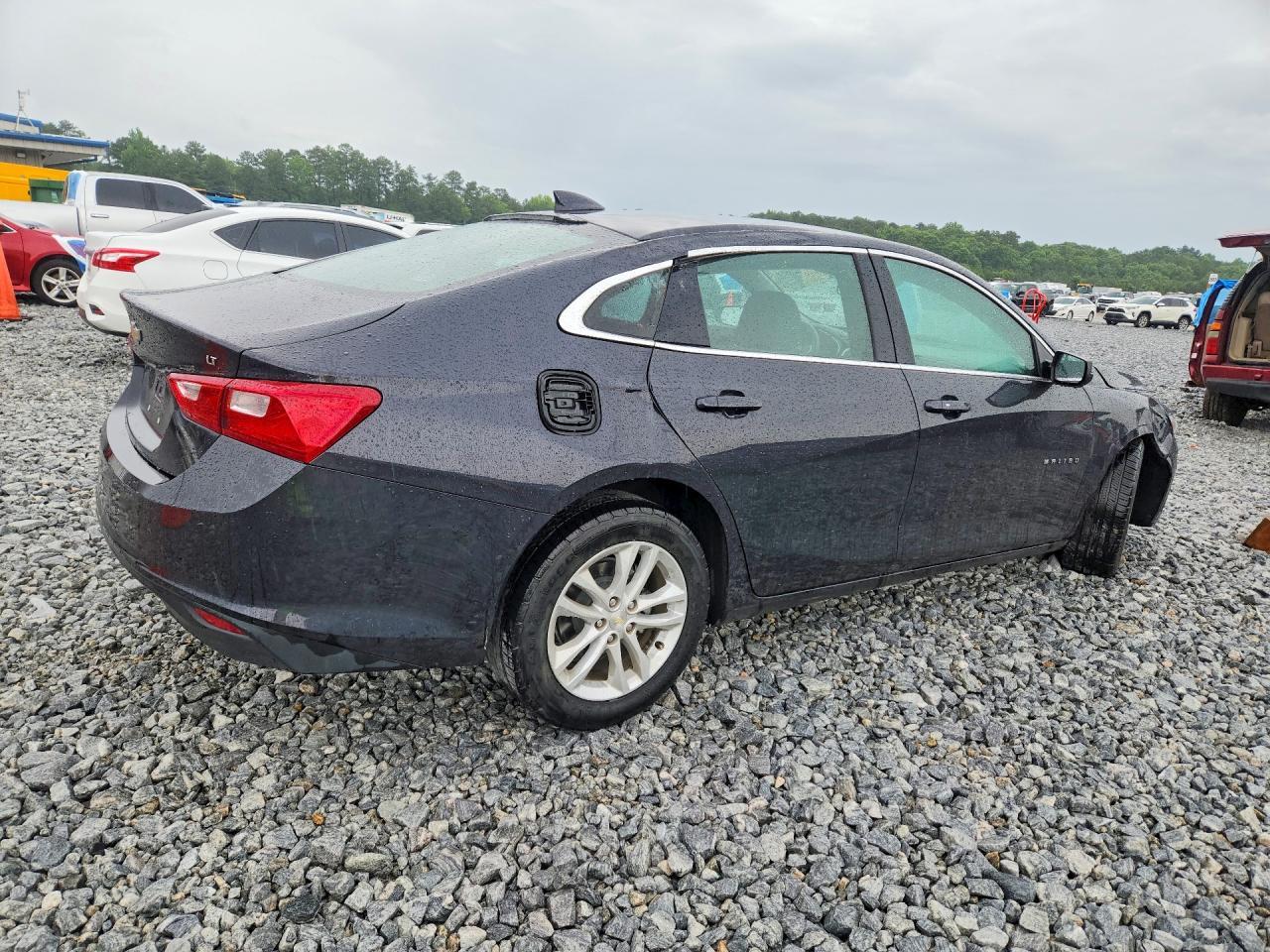 2023 Chevrolet Malibu Lt - Image 3