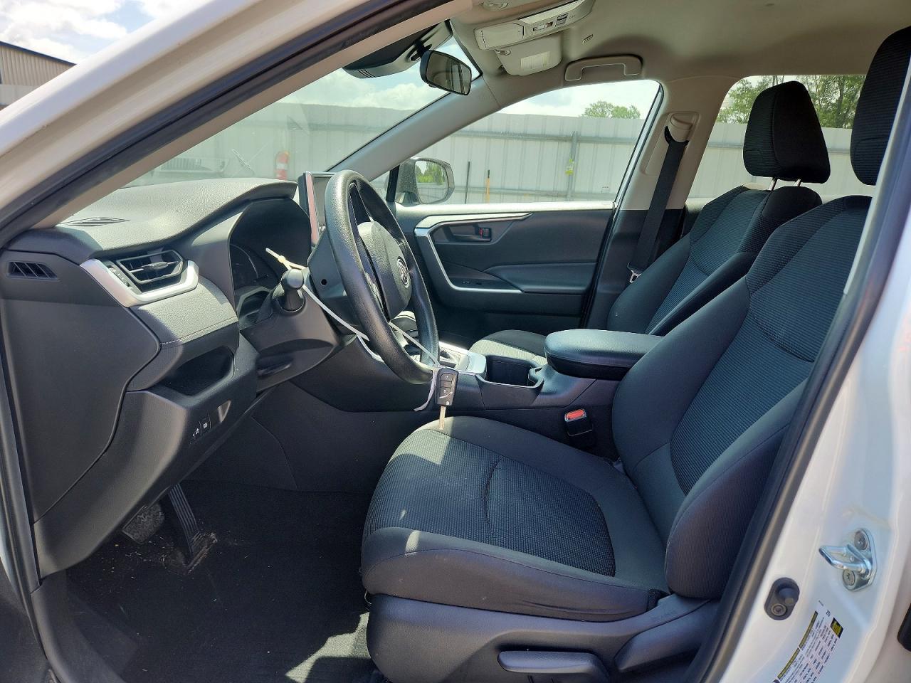 2023 Toyota Rav4 Le - Фото 7