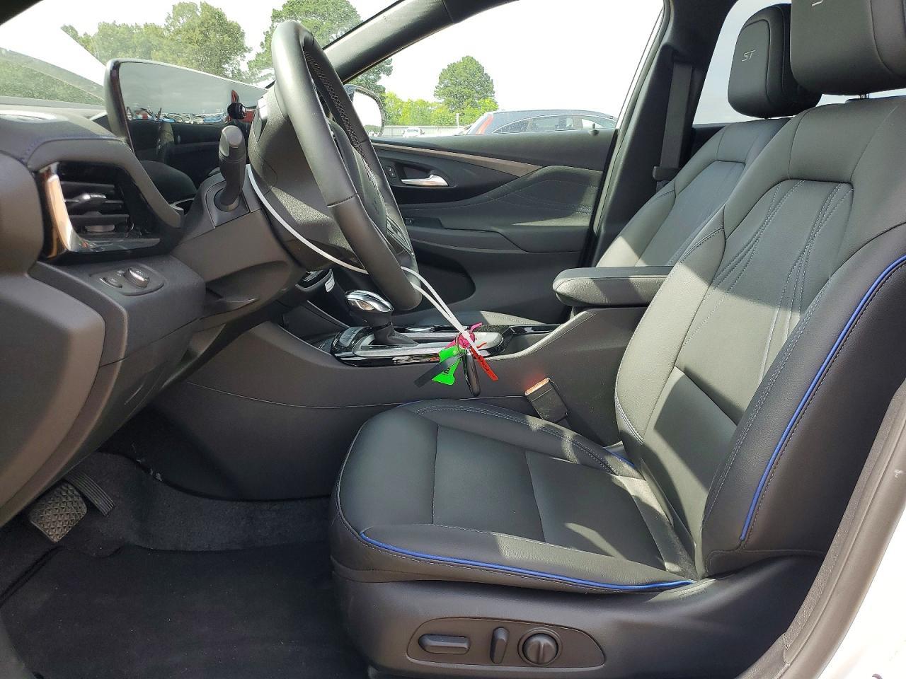 2025 Buick Envista Sport Touring - Image 7