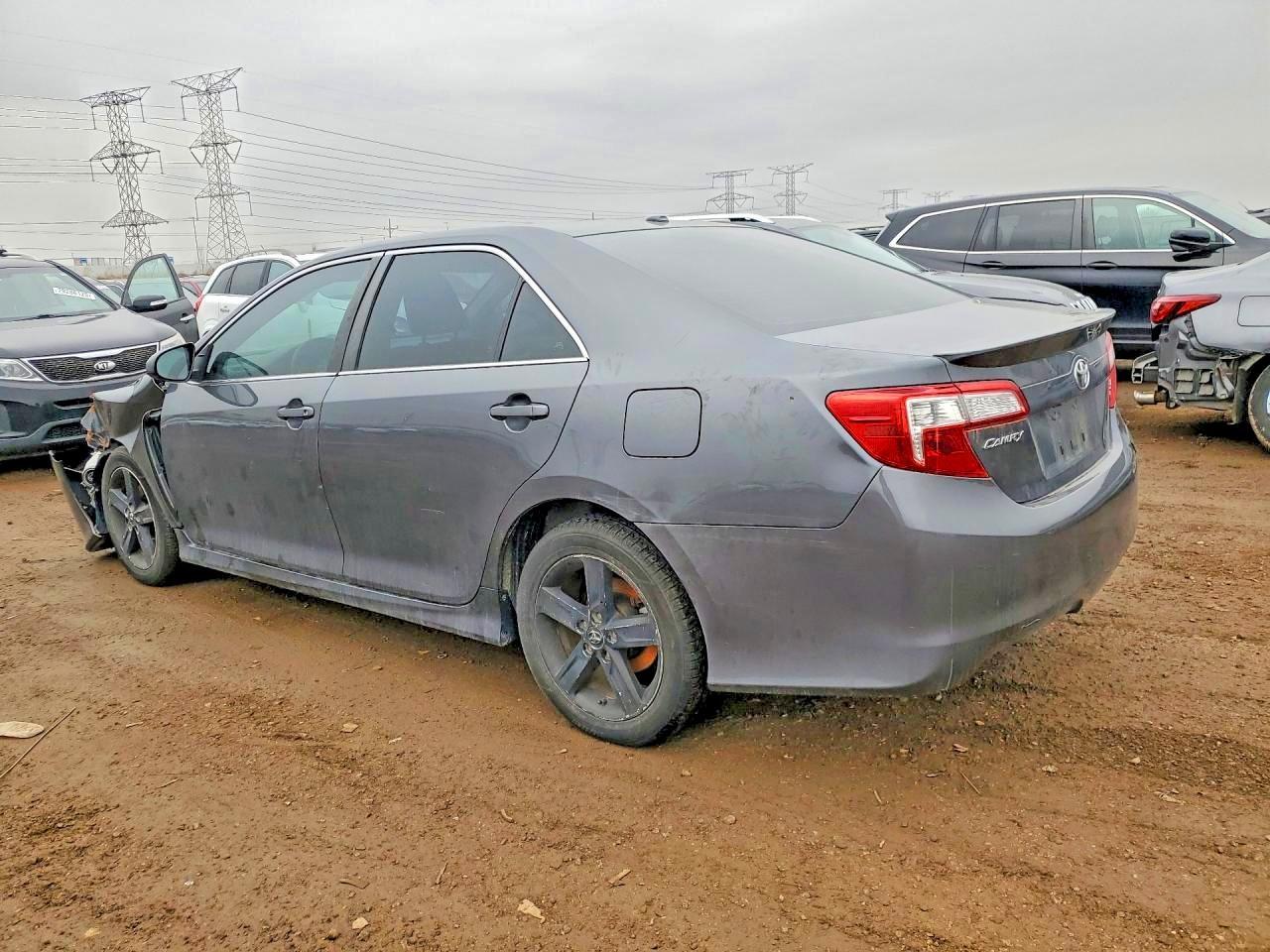 2012 Toyota Camry Se - Фото 2