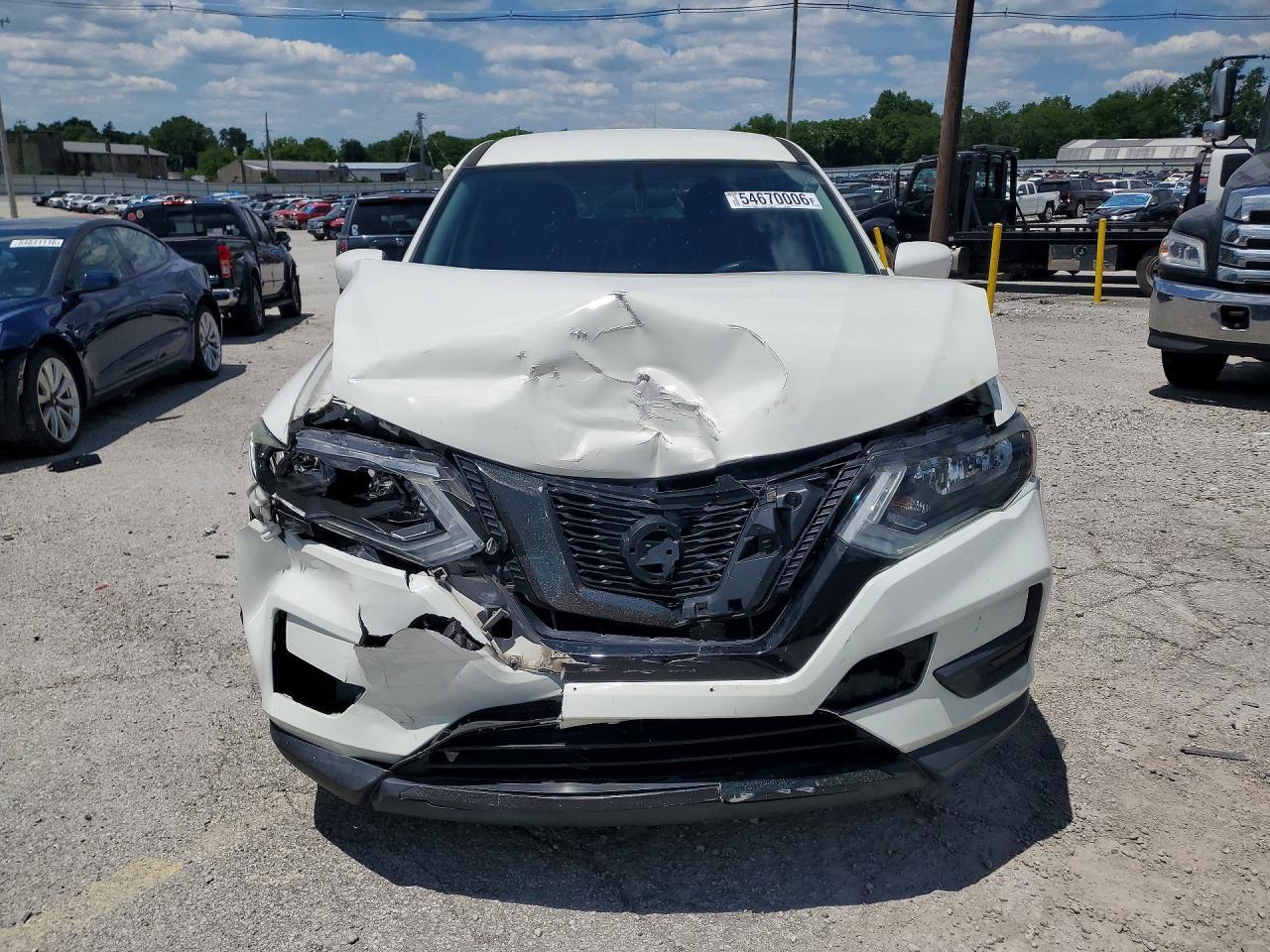 2017 Nissan Rogue S - Фото 5