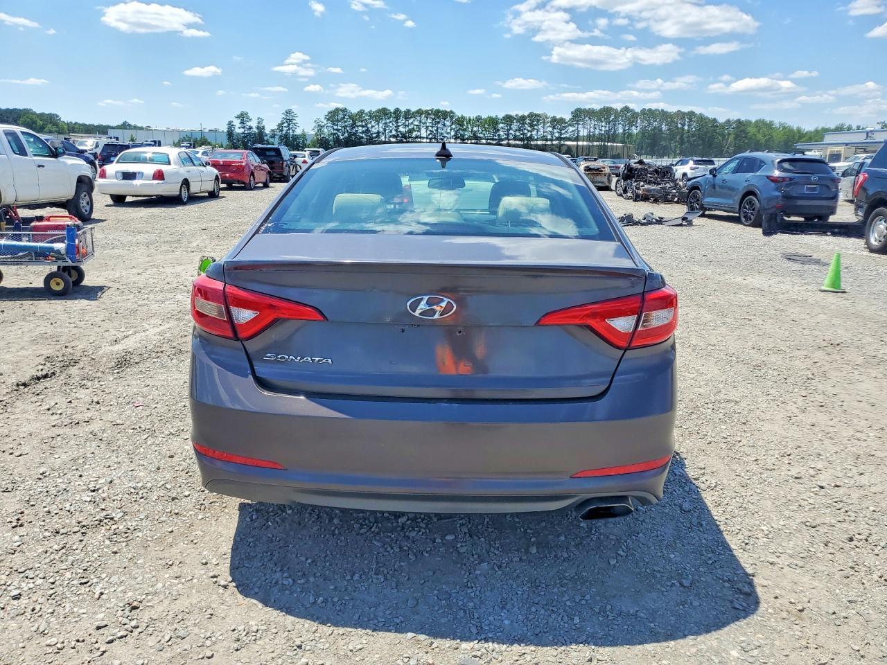 2016 Hyundai Sonata Se - Image 6