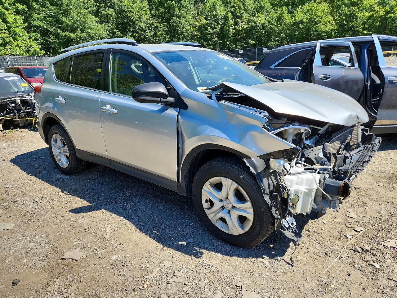 2015 Toyota Rav4 Le - Image 4