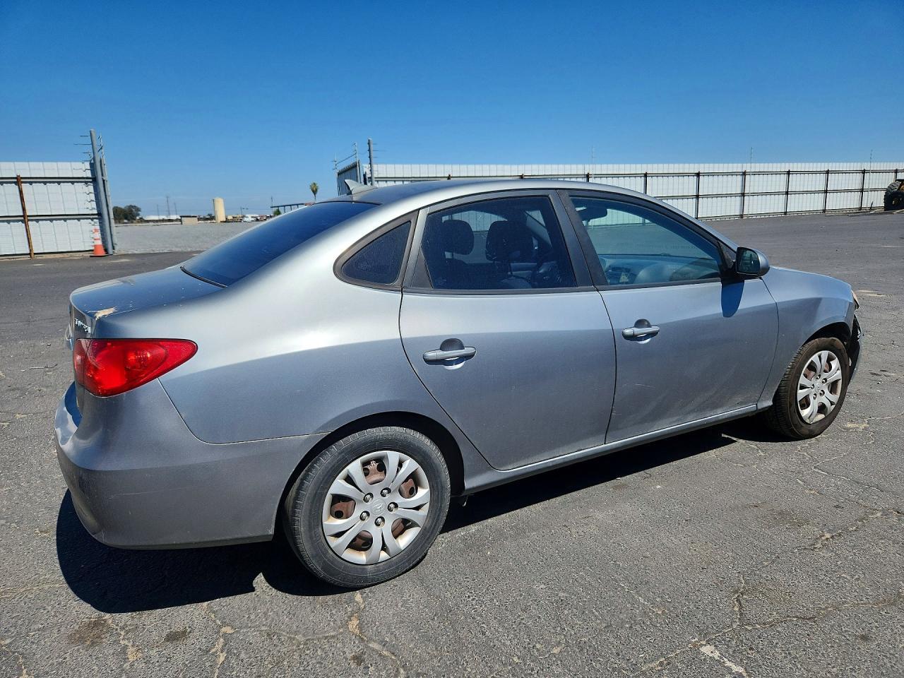 2010 Hyundai Elantra Gls - Фото 3