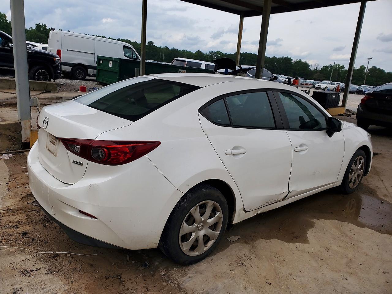 2017 Mazda 3 Sport - Фото 3