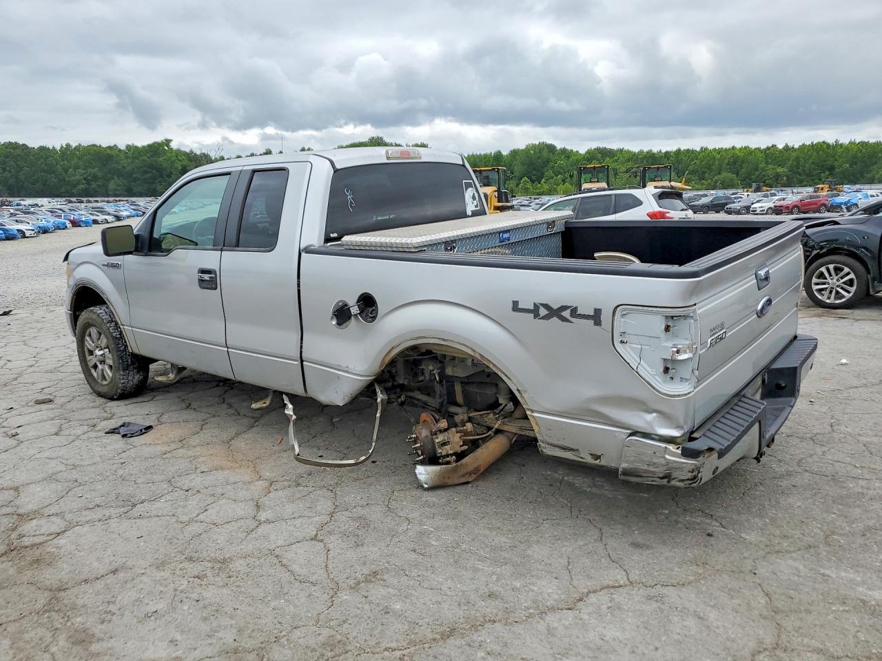 2010 Ford F150 Super Cab - Фото 2