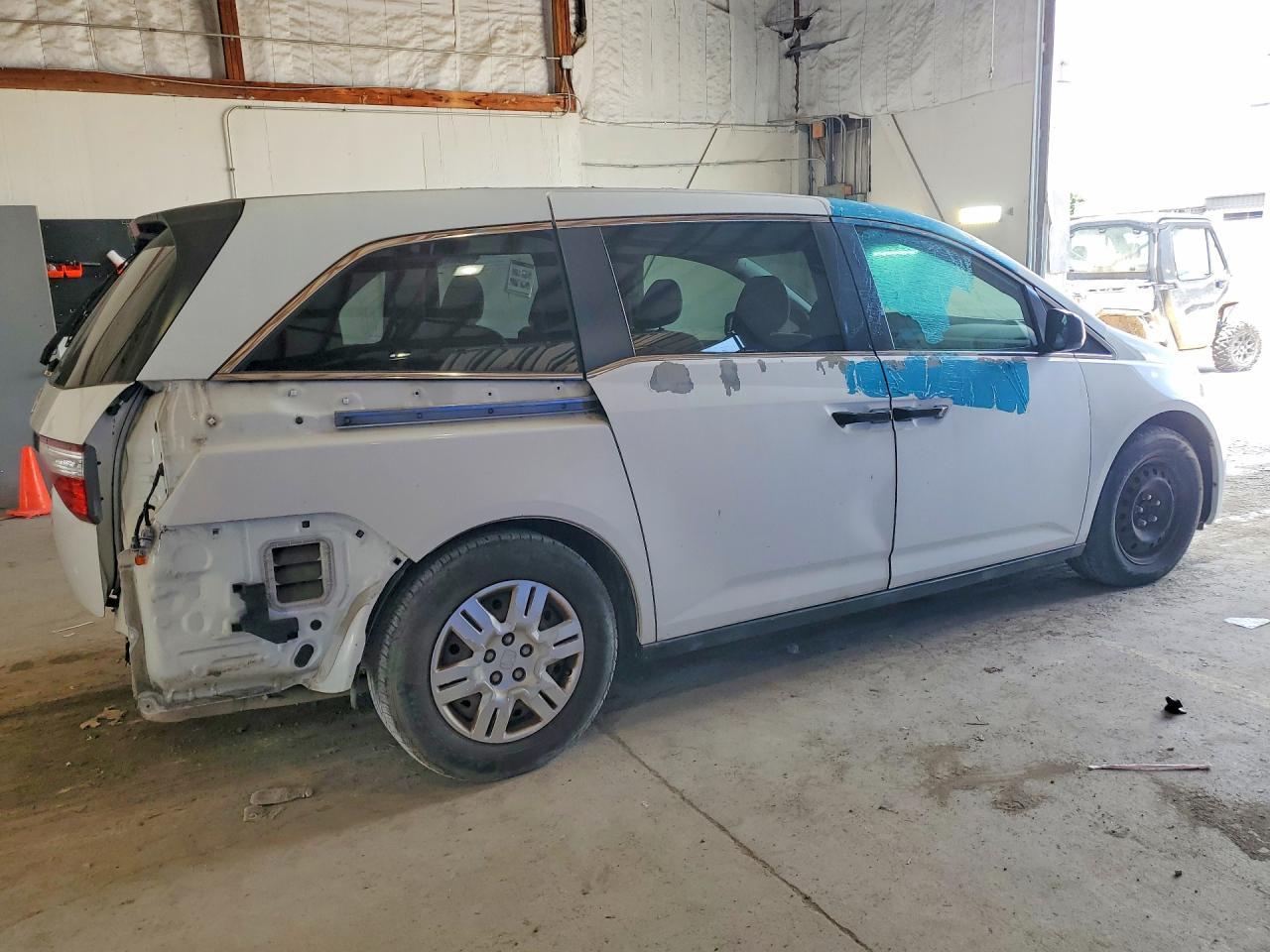 2011 Honda Odyssey Lx - Image 3