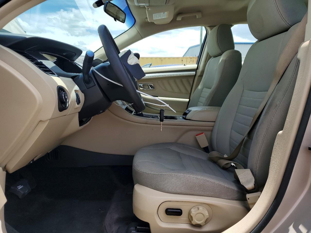 2018 Ford Taurus Se - Фото 7