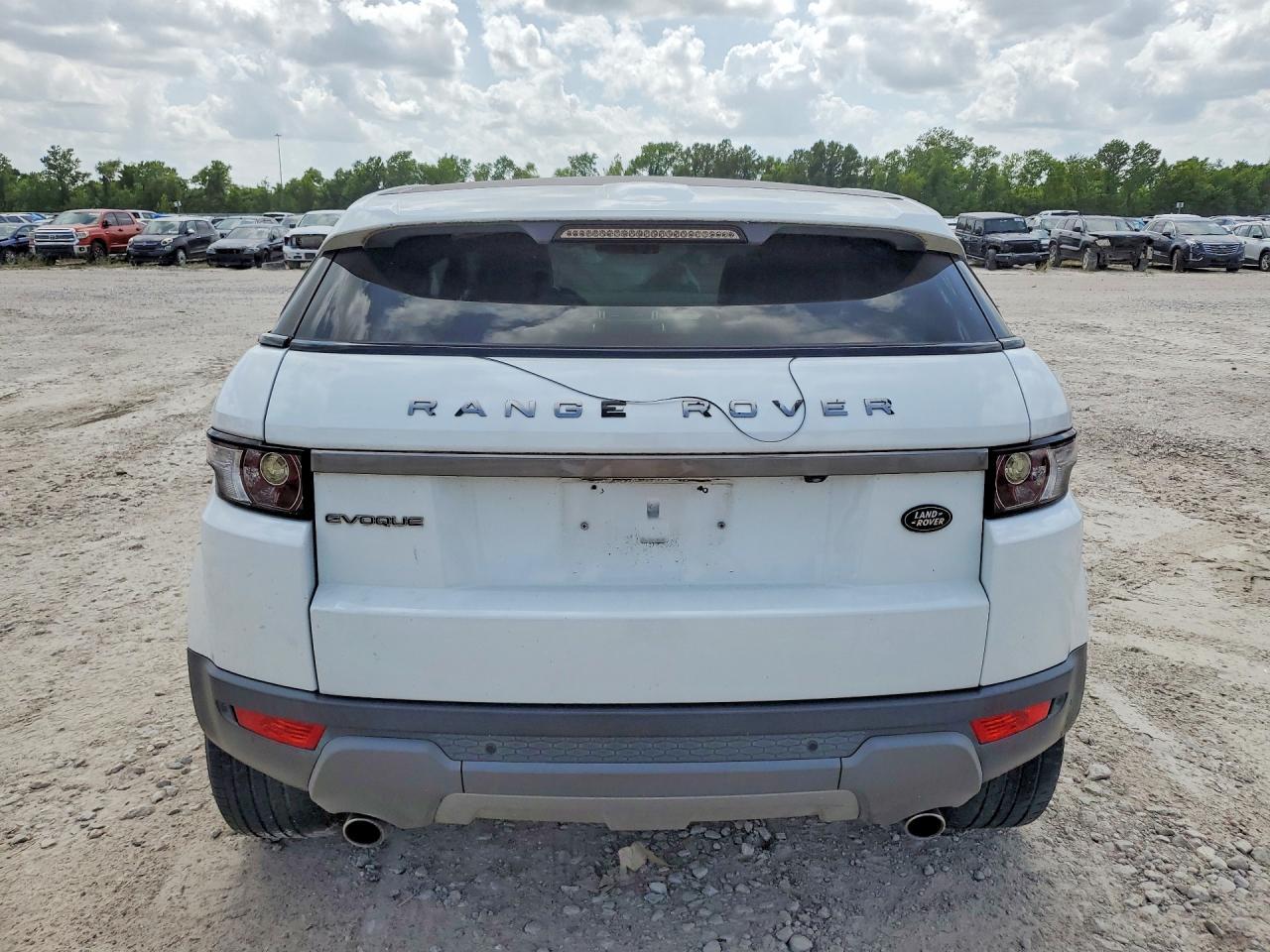 2012 Land Rover Range Rover Evoque Pure Plus - Image 6