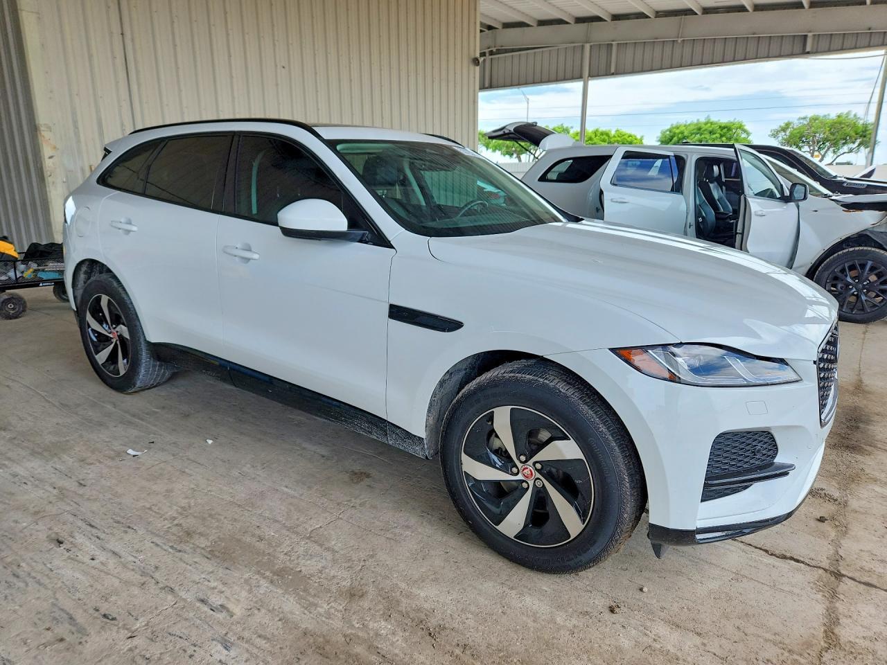 2023 Jaguar F-Pace S - Image 4