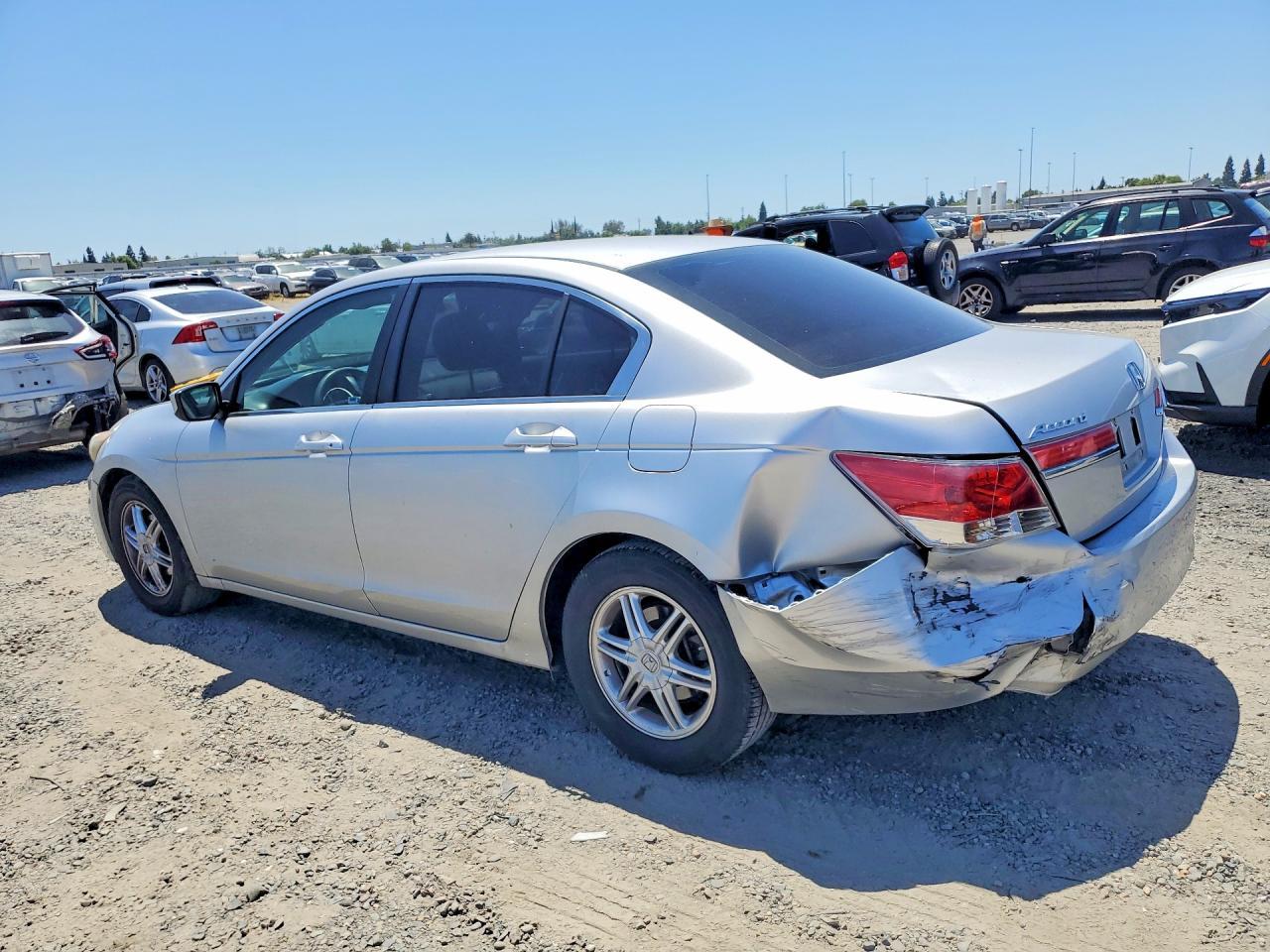 2012 Honda Accord Lx - Фото 2
