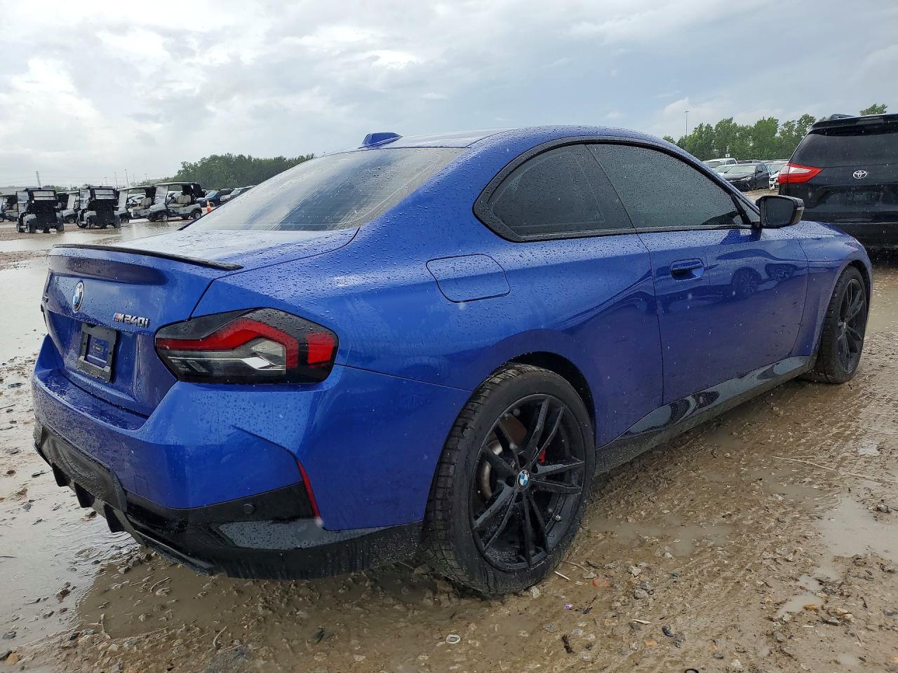 2024 BMW M240Xi - Фото 3