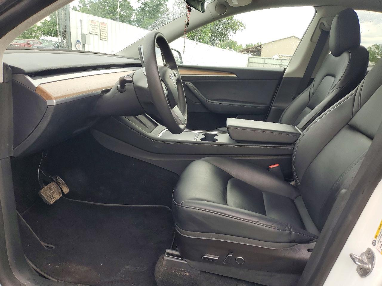 2023 Tesla Y - Фото 7