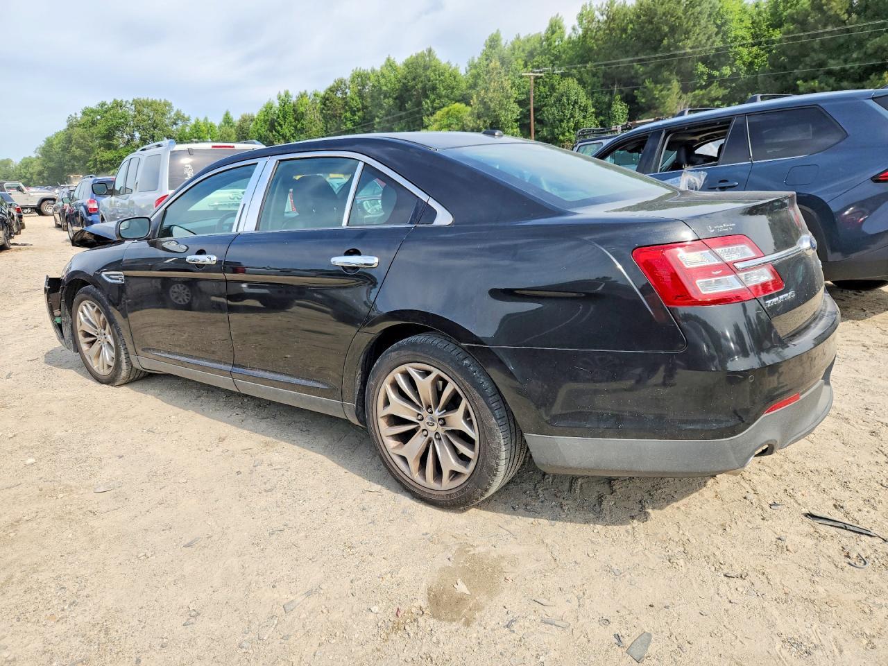 2013 Ford Taurus Limited - Фото 2
