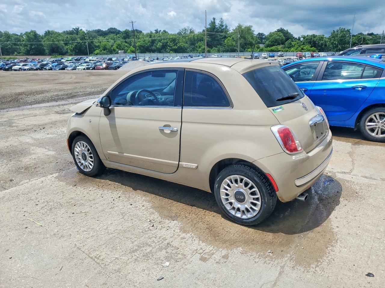 2012 Fiat 500 Lounge - Image 2