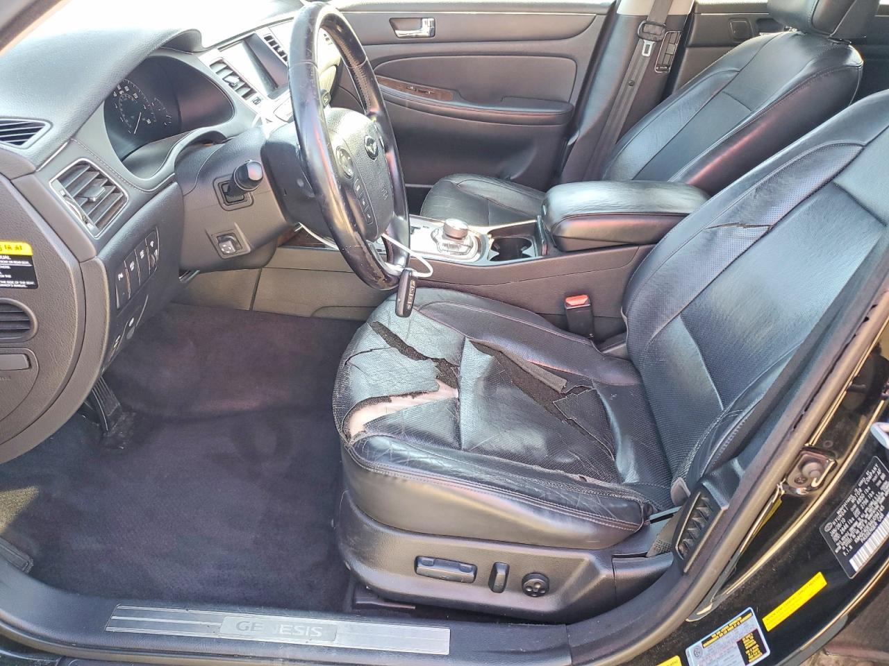 2010 Hyundai Genesis 3.8L - Image 7