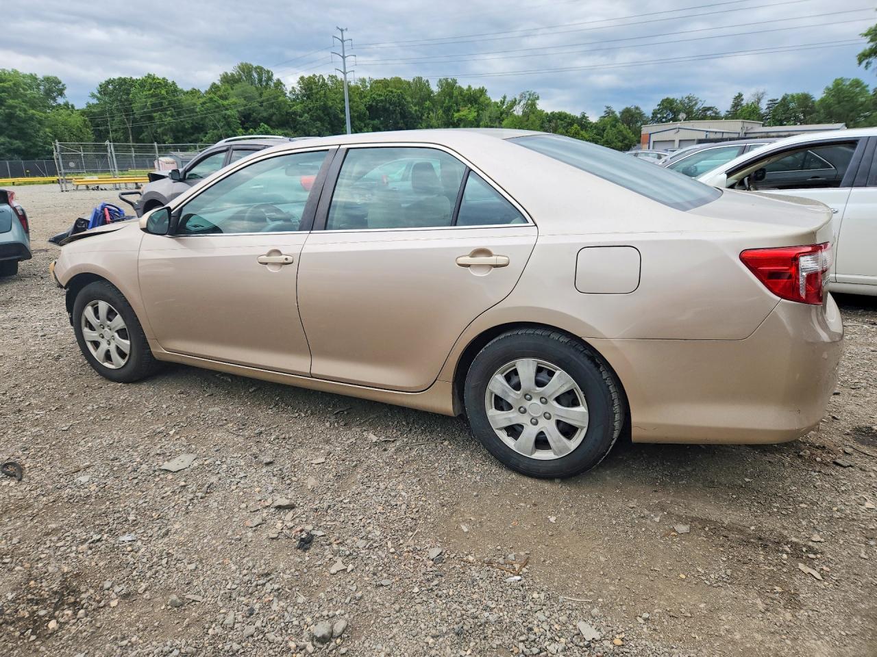 2012 Toyota Camry L - Image 2