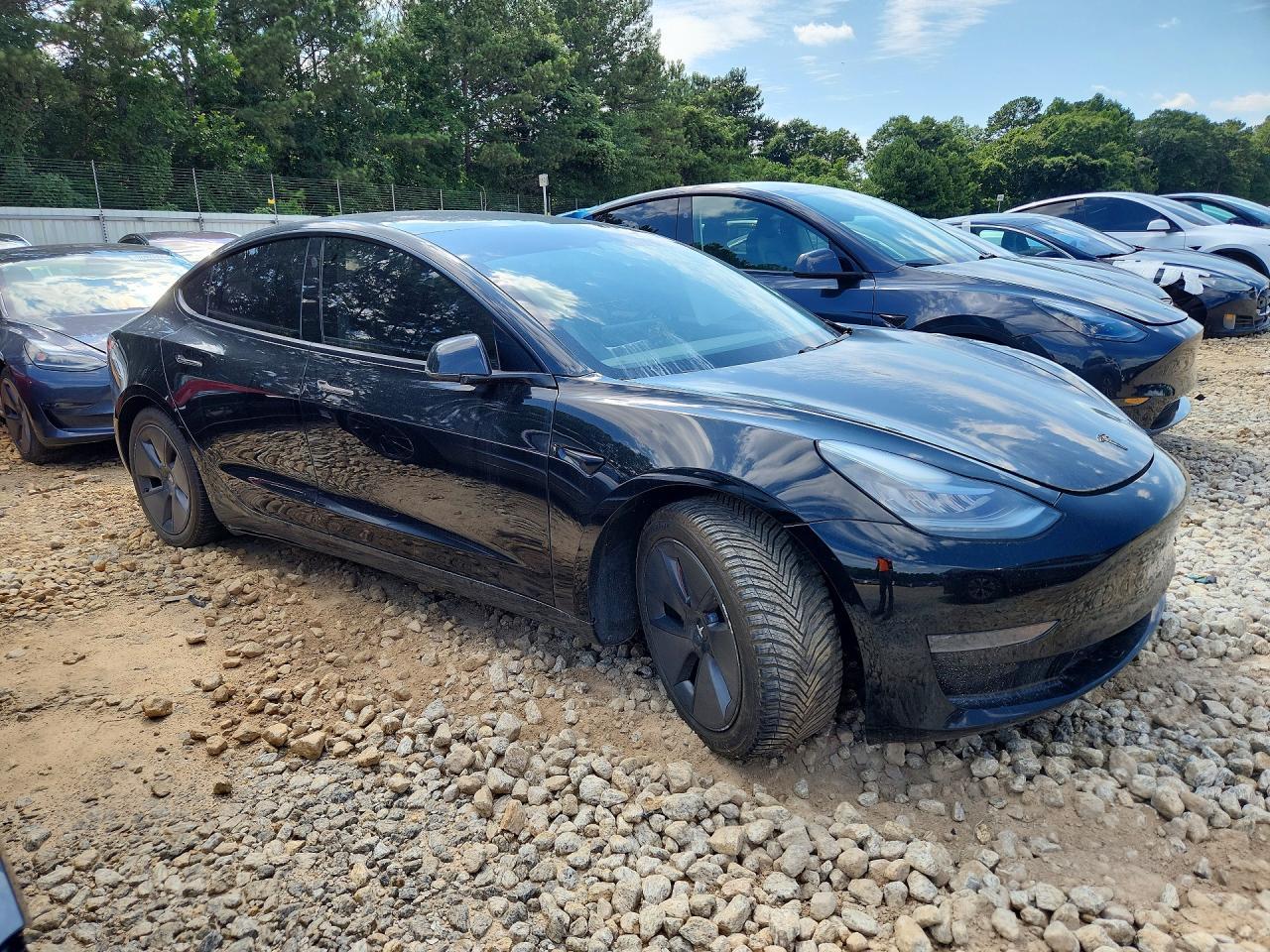 2021 Tesla Model 3 Standard Range Plus Rear-Wheel Drive - Фото 4