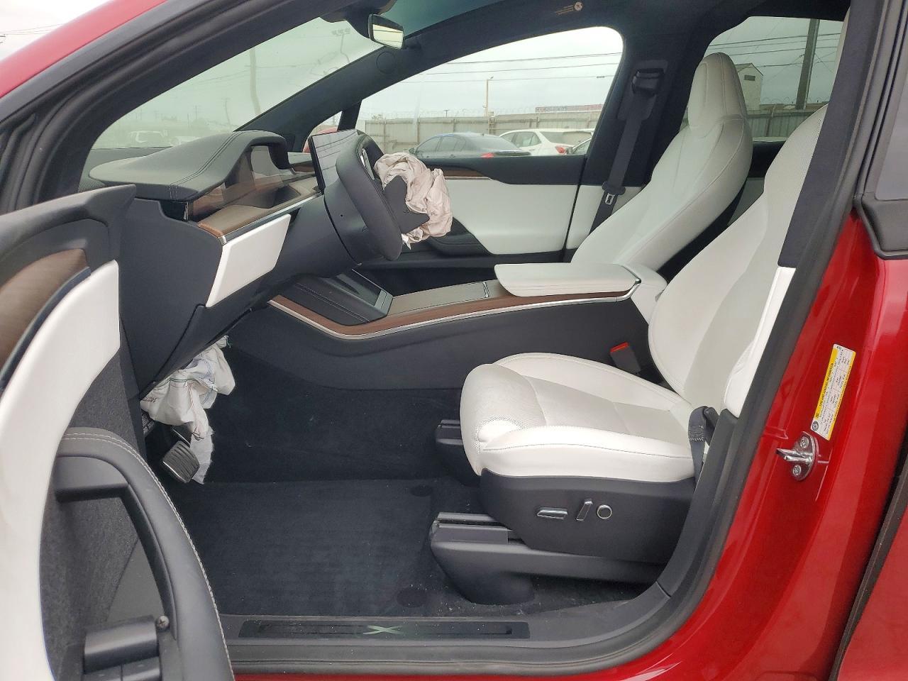 2024 Tesla Model X - Фото 7