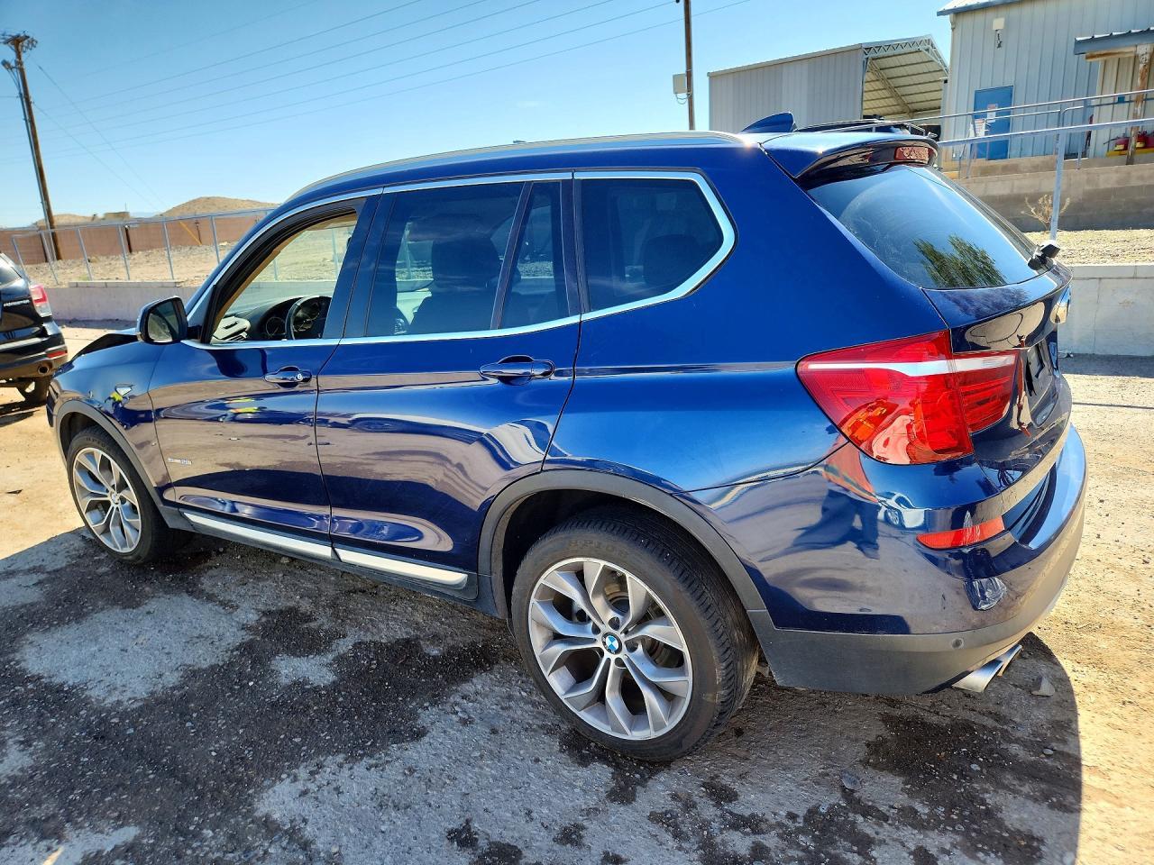 2015 BMW X3 Sdrive28I - Фото 2