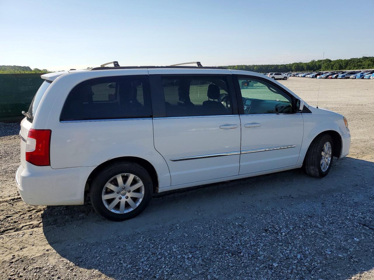 2014 Chrysler Town & Country Touring - Фото 3