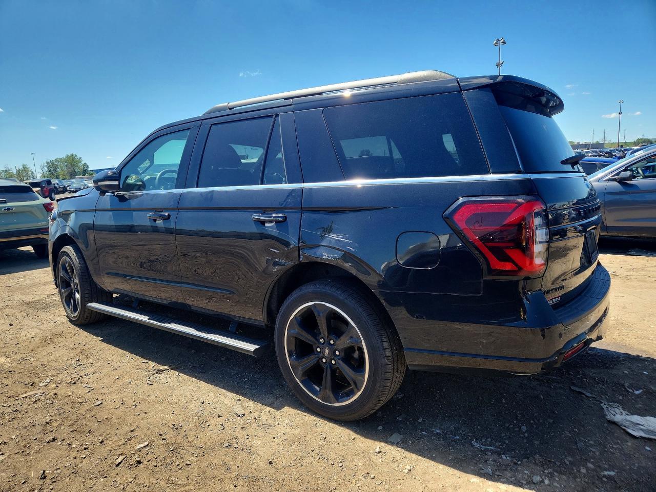 2023 Ford Expedition Limited - Фото 2
