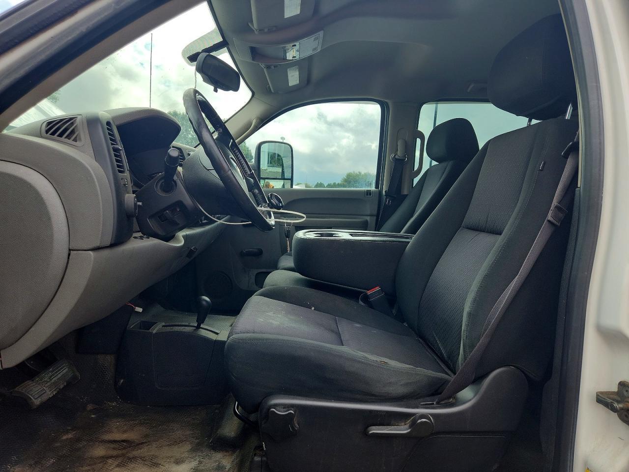 2013 Chevrolet Silverado K1500 - Image 7